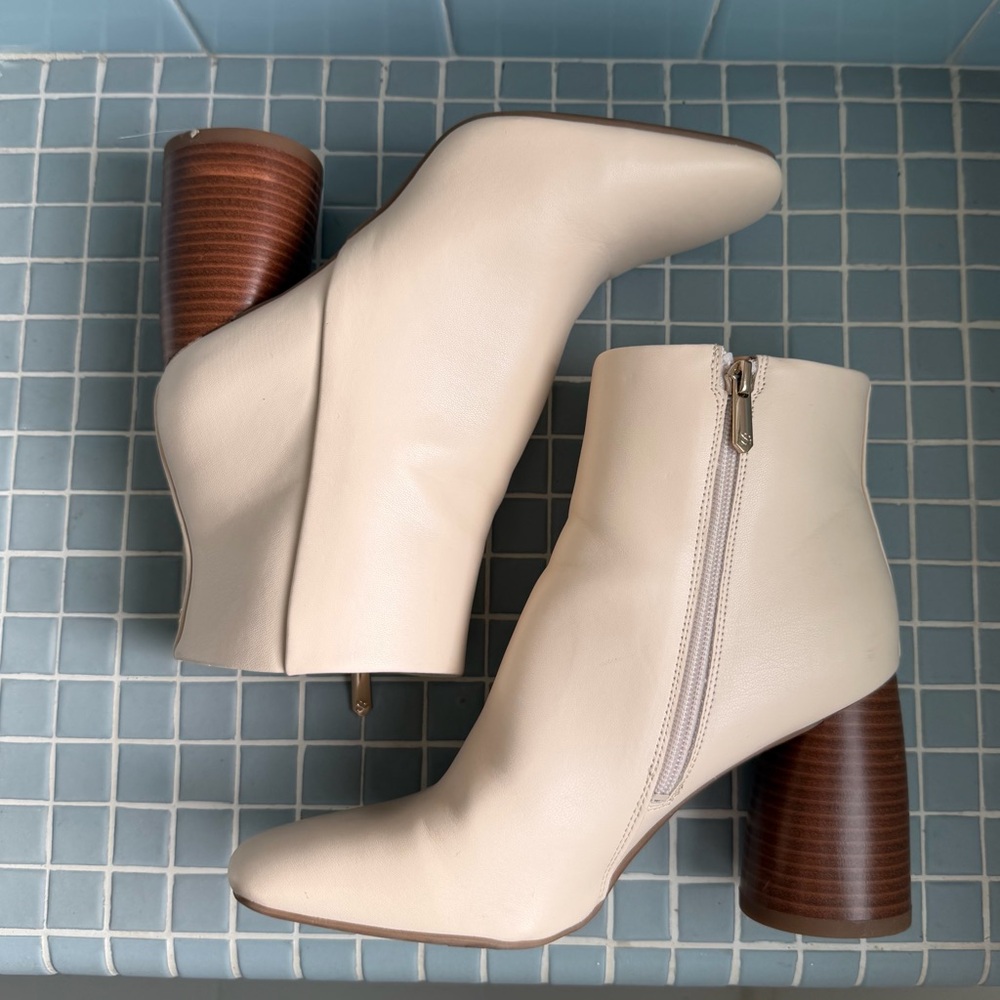 Sam & Libby White/Cream Heeled Boots